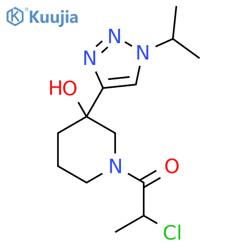 2-Chloro-1-[3-hydroxy-3-(1-propan-2-yltriazol-4-yl)piperidin-1-yl]propan-1-one structure